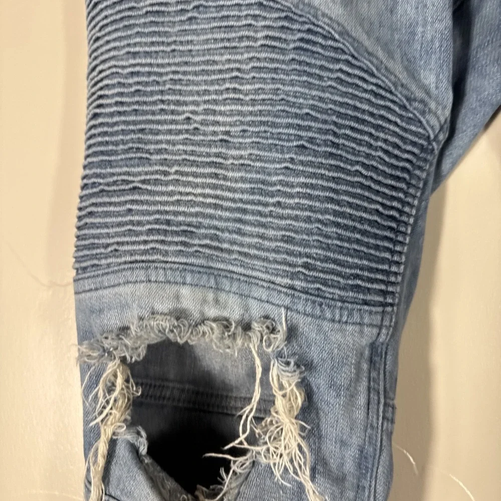 PacSun Jeans Men's Size 34 X 30 Stacked Skinny Distressed Light Wash